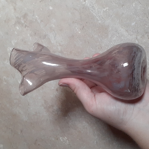 Small Purple & White Marbled Swung Glass Vase - Picture 7 of 8